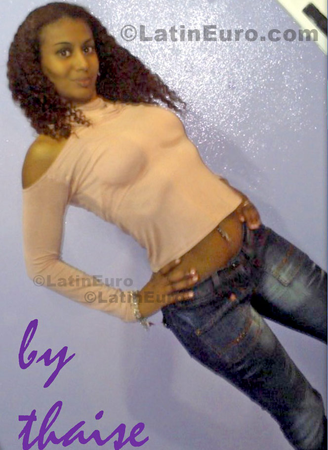 Date this charming Brazil girl Taise from Porto Alegre B486