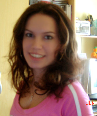 Date this good-looking Brazil girl Thais from PORTO ALEGRE B5016