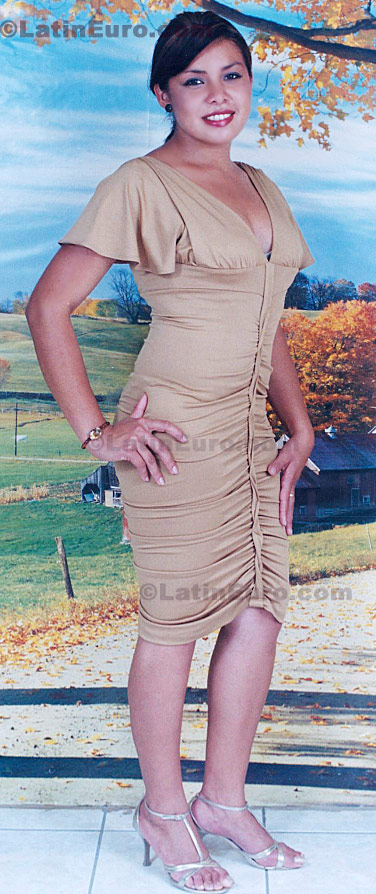 Date this hot Any Country girl Delmys from Siguatepeque N-1070