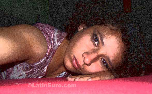 Date this delightful Any Country girl Vanessa from Cusco N-1290