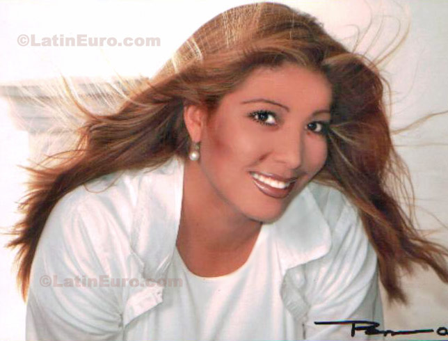 Date this fun Mexico girl Neftali- from Tijuana N-1320