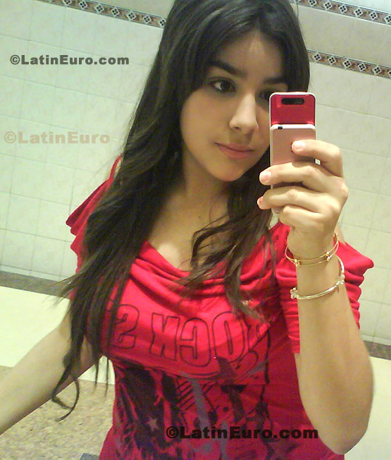 Date this foxy Mexico girl Veronica from Culiacan N-1392