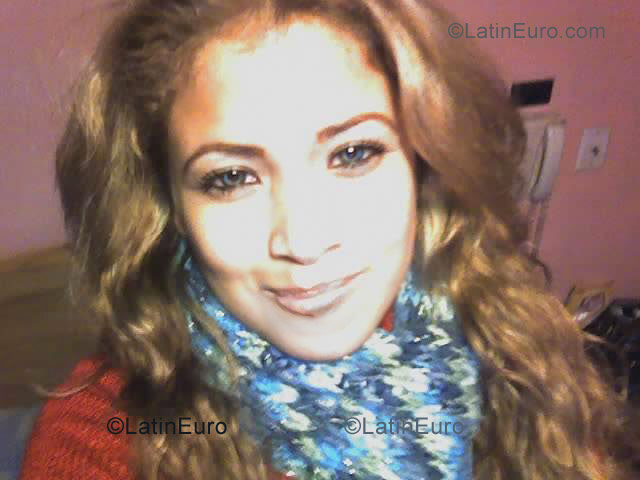 Date this pretty Any Country girl Jennyfer from  N-283