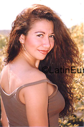 Date this tall Any Country girl Maribel from  N-448