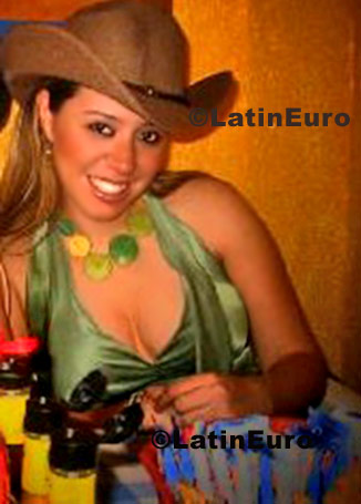 Date this happy Mexico girl Elizabeth from Jardines Del Moral N-854