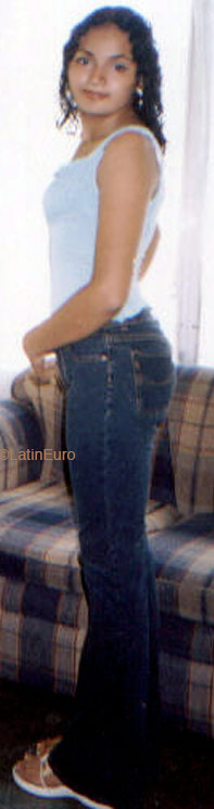 Date this sultry Honduras girl Carmen from El Progreso N1603
