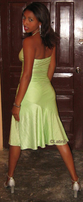 Date this lovely Any Country girl Luz from  N1795