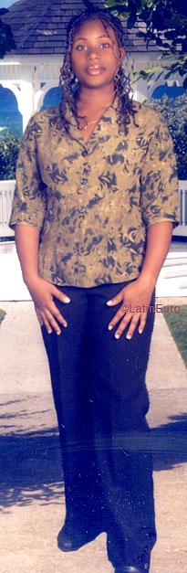 Date this beautiful Jamaica girl Nasheewi from Kingston N2288