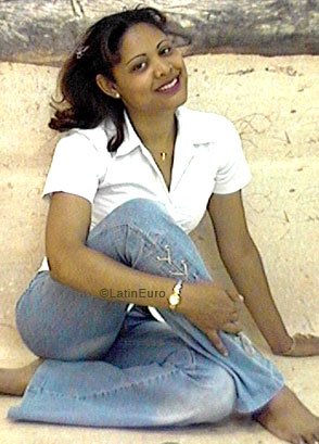 Date this delightful Any Country girl Anny from  N3282