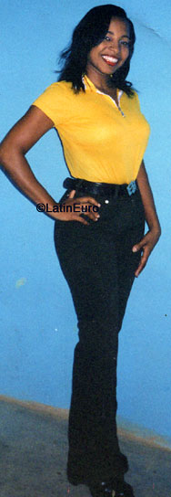 Date this pretty Guatemala girl Yasures from  N3590