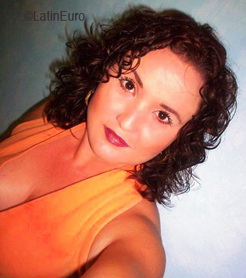 Date this lovely Mexico girl Goretty from Leon N569