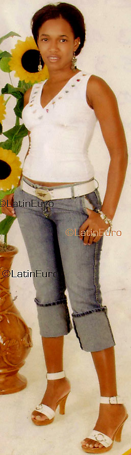 Date this sultry Any Country girl Carolina from  N813