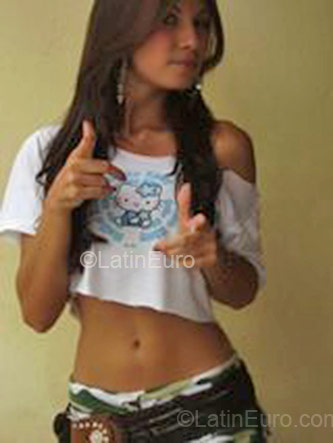 Date this sensual Brazil girl Gyovanna from Porto Alegre BR127