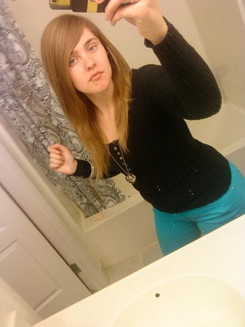 Date this lovely United States girl LMXFLAWSNALL from Riverside US2485