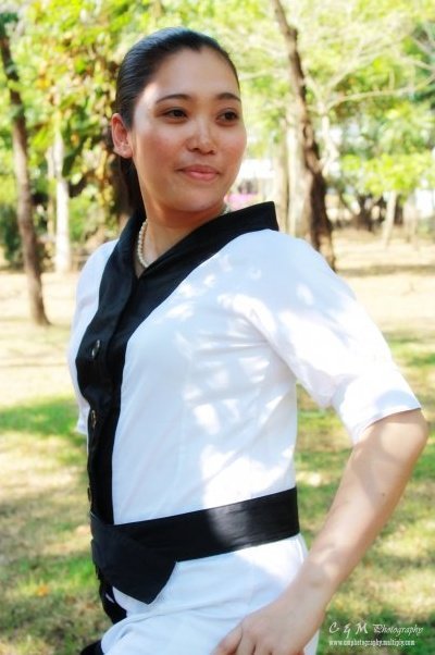 Date this georgeous Philippines girl Melles from Manila PH227