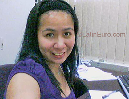 Date this charming Philippines girl Ailyn.rs from Manila PH259