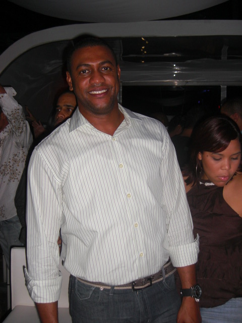 Date this gorgeous Dominican Republic man Leonardo from Santo Domingo DO2469
