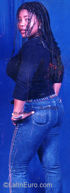 Date this athletic Honduras girl Daniela from Trujillo HN210