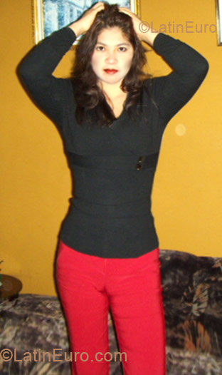 Date this sensual Peru girl Annia from Lima PE270