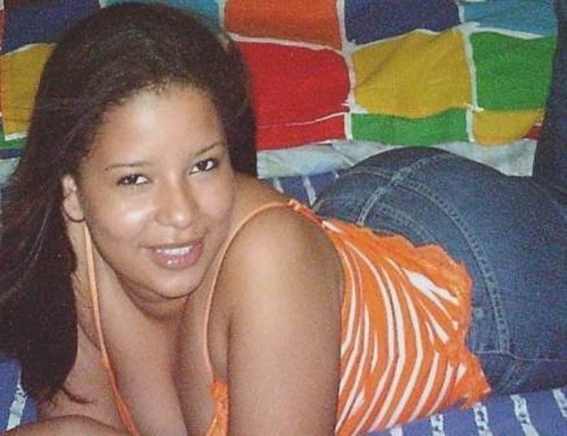 Date this happy Aruba girl Suley from aruba AW19