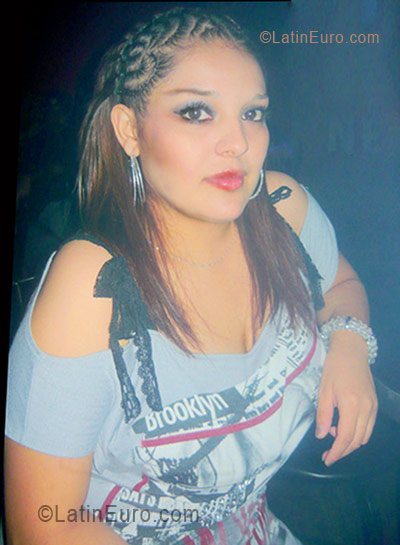 Date this lovely Mexico girl Veronica from Monterrey MX244