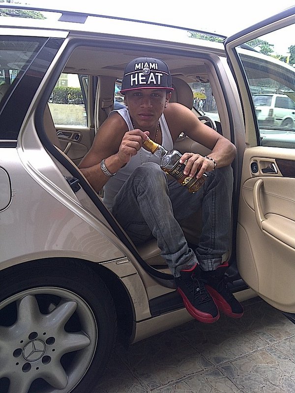 Date this happy Dominican Republic man Willy from Santo Domingo DO5787