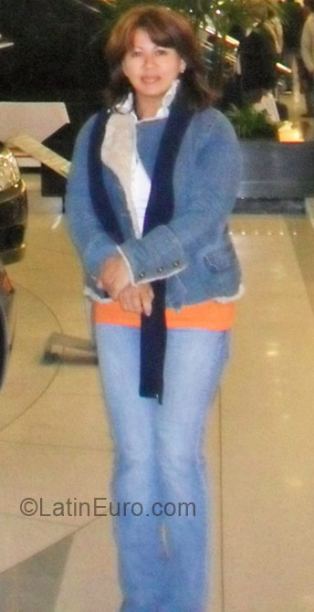 Date this nice looking Costa Rica girl Marjorie from San Jose CR40