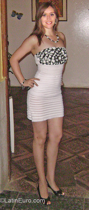 Date this passionate Peru girl Karen from Lima PE475