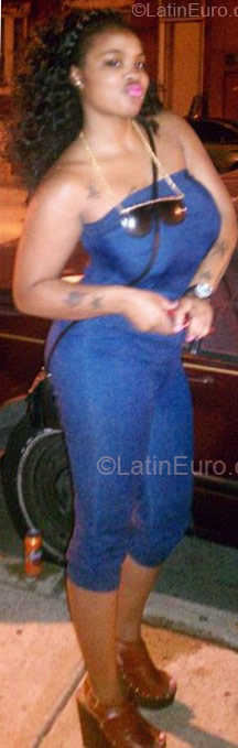 Date this sultry United States girl Kim from Philadelphia US8897