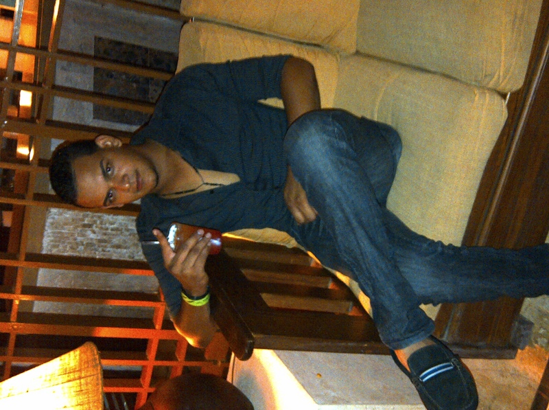 Date this gorgeous Dominican Republic man Victor manuel b from Bonao DO7155