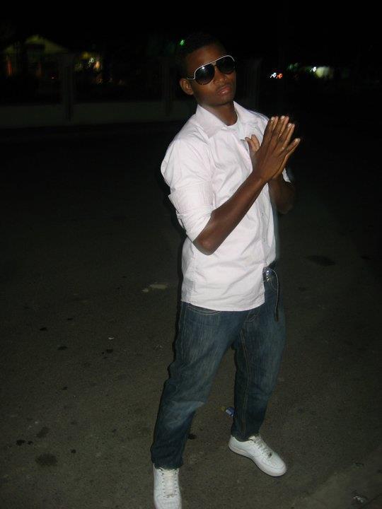 Date this happy Dominican Republic man Yefri from Santiago De Los Cavalleros DO7262