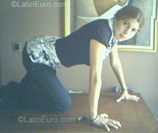 Date this hard body Nicaragua girl Paola from Managua NI18