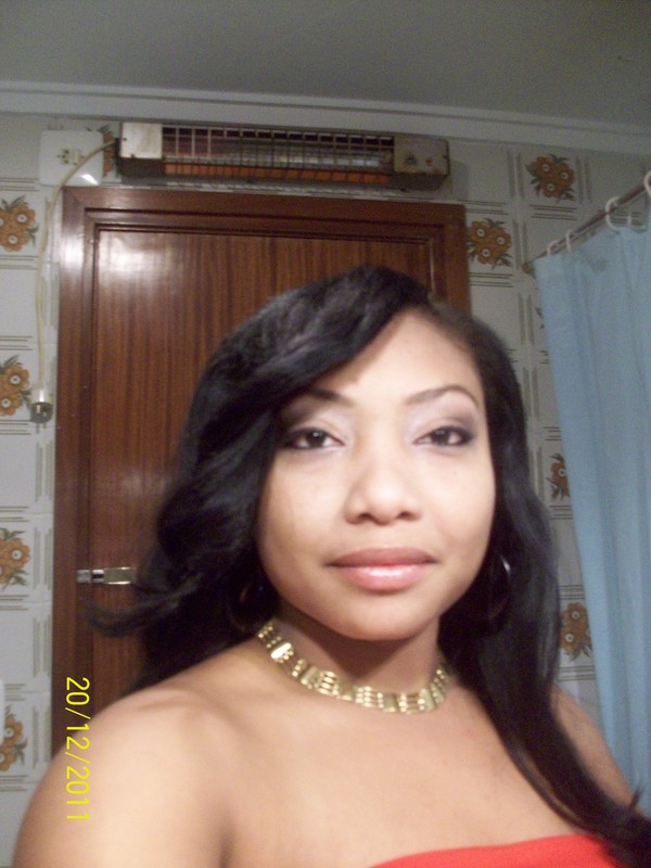 Date this delightful Spain girl Lucytania from Valencia ES183
