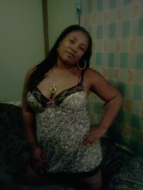 Date this sultry United States girl Nika from Los Angeles US10447