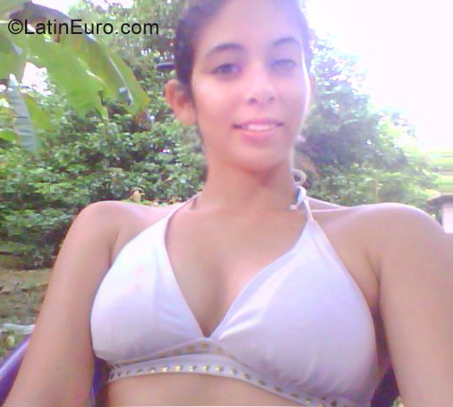 Date this sensual Nicaragua girl Solymar from Matagalpa NI21