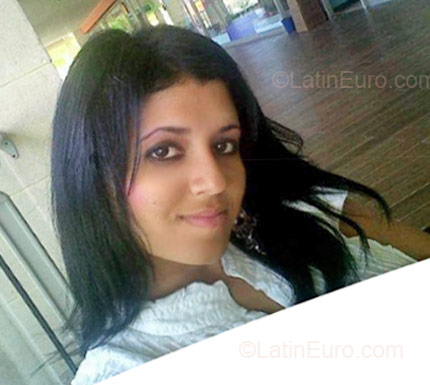 Date this sensual Dominican Republic girl Glenys from Punta Cana DO8963