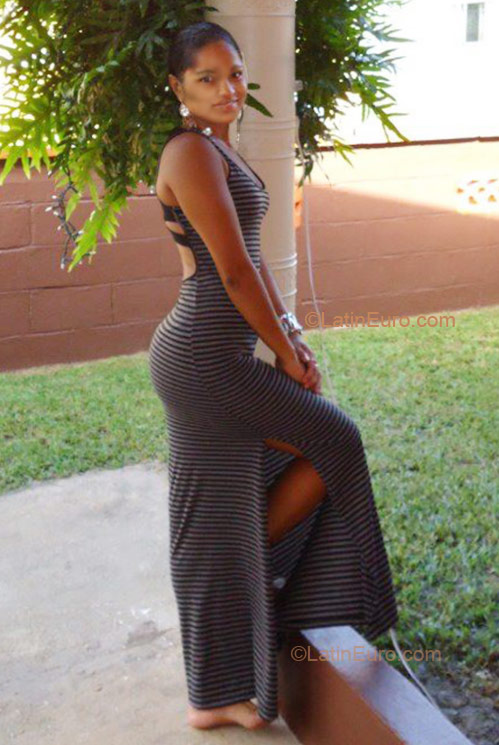 Date this hard body Trinidad and Tobago girl Wendyann from Port Of Spain TT62