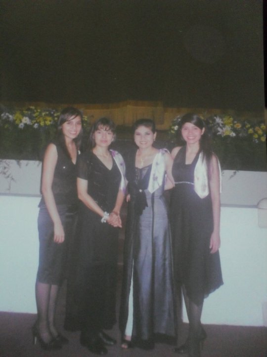 Date this happy Ecuador girl Els from San Sebastian US11172