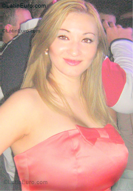 Date this pretty Brazil girl Sheila from Belo Horizonte BR8794