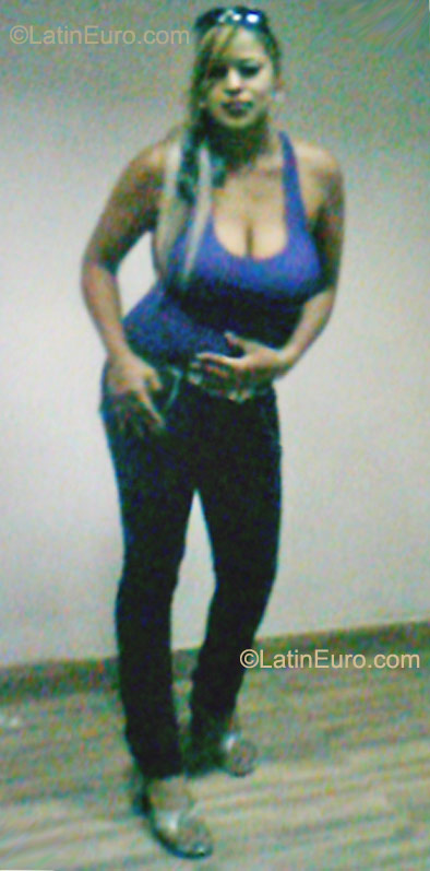 Date this passionate Mexico girl Angelyn from Guadalajara MX512