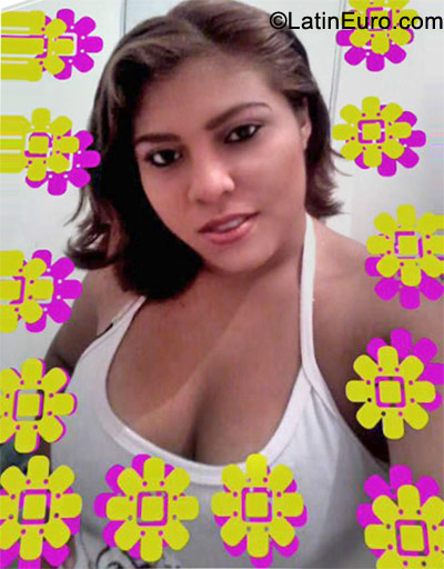 Date this sultry Mexico girl Wendy from Cancun MX530