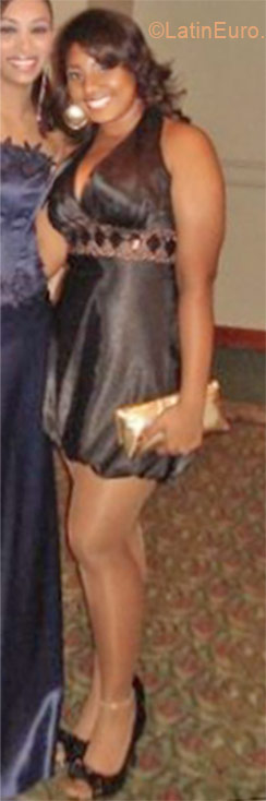 Date this nice looking Panama girl Casandra from Panama City PA219