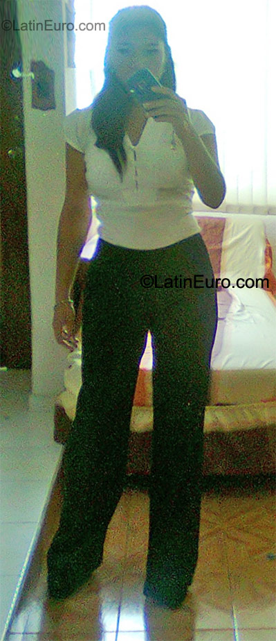 Date this hot Mexico girl Ariana from Puebla MX592