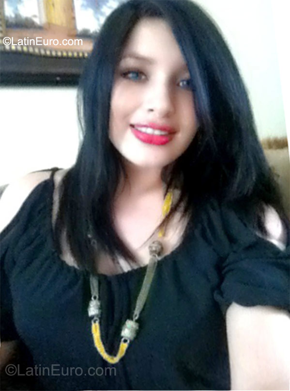 Date this fun Honduras girl Gina from Tegucigalpa HN2291