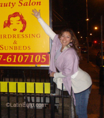 Date this pretty Mexico girl Evelyn from Monterrey MX629