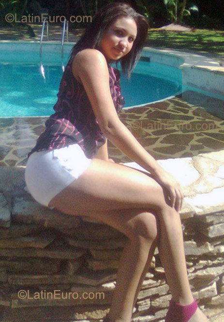 Date this beautiful Nicaragua girl Waleska from Managua NI98