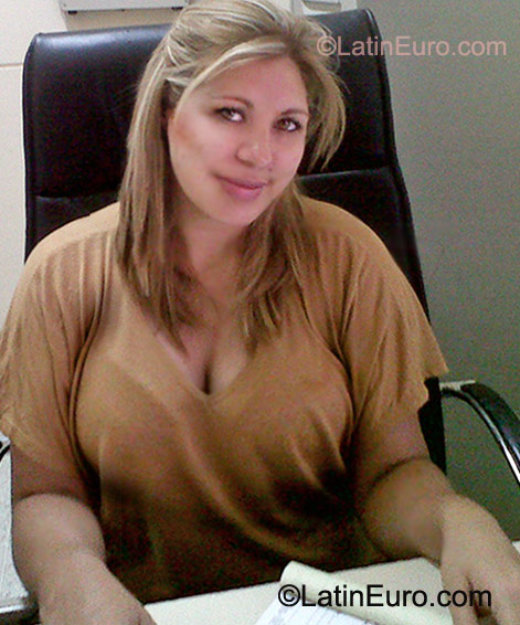 Date this gorgeous Honduras girl Vanessa from San Pedro Sula HN795