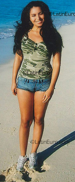 Date this hot United States girl Julia from Miami US12650