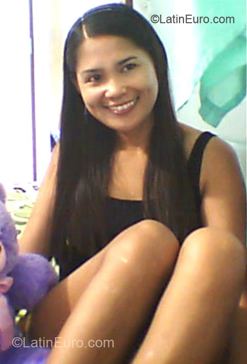 Date this charming Philippines girl Sam from Cebu PH461