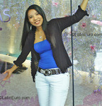 good-looking Philippines girl Maria from Singapore PH498